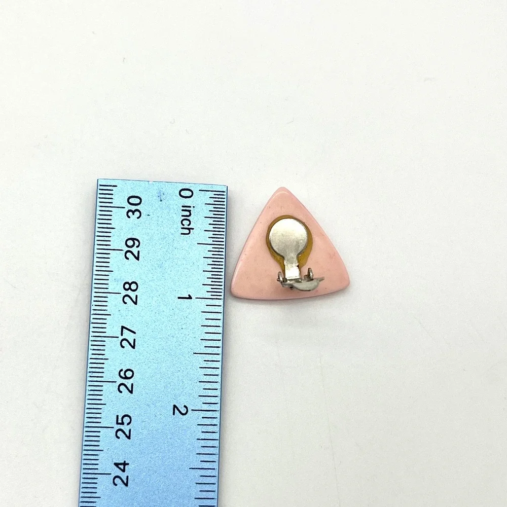 Vintage Pink Triangle Clip On Earrings Retro Geometric Jewelry‎